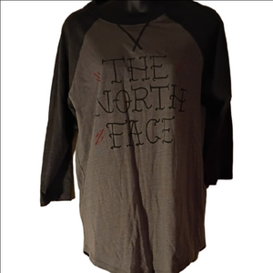 Men's The North Face Gray and Black Classic Tee. Size Small. Great For School.